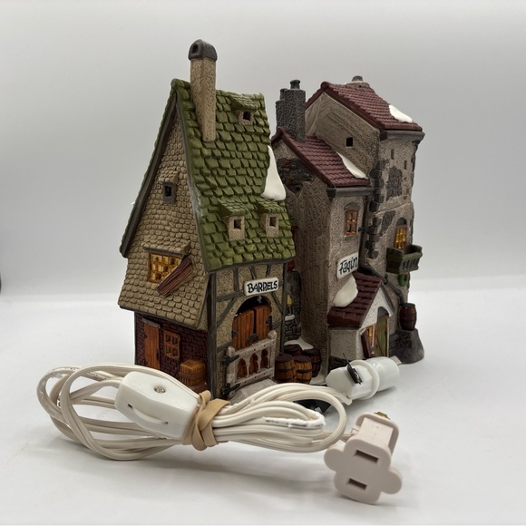 Dept 56 1990 Vintage HVC Dickens Village Oliver Twist Fagin’s Hide-a-way 5552-2 - Picture 8 of 12